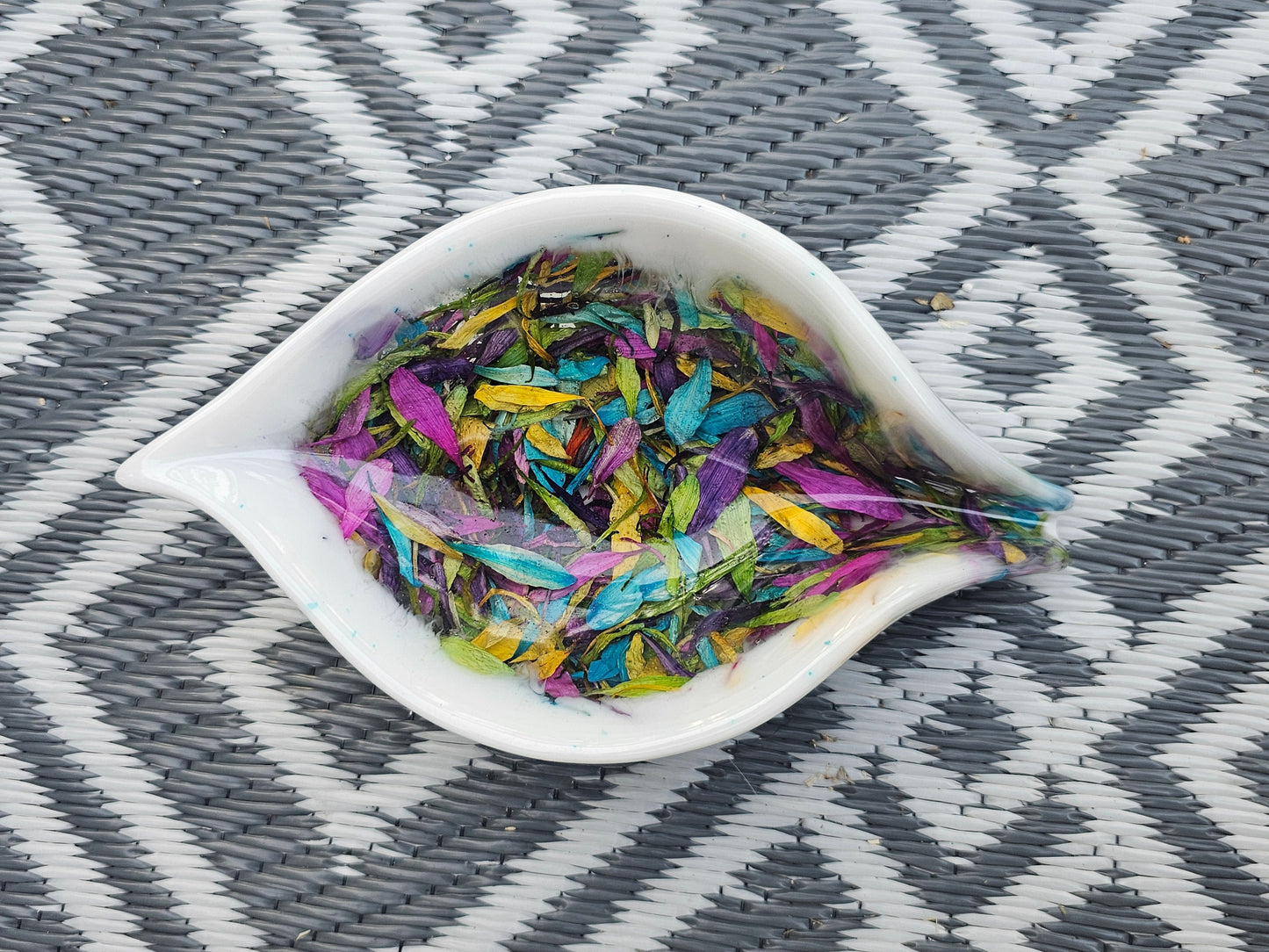Crushed Glass Resin Soap Dish