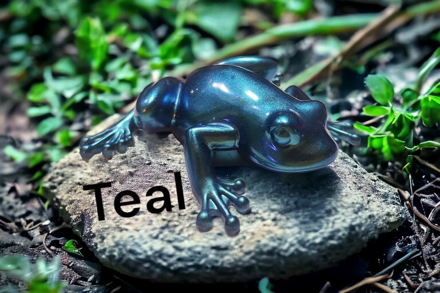 Metallic Resin Frog Decor
