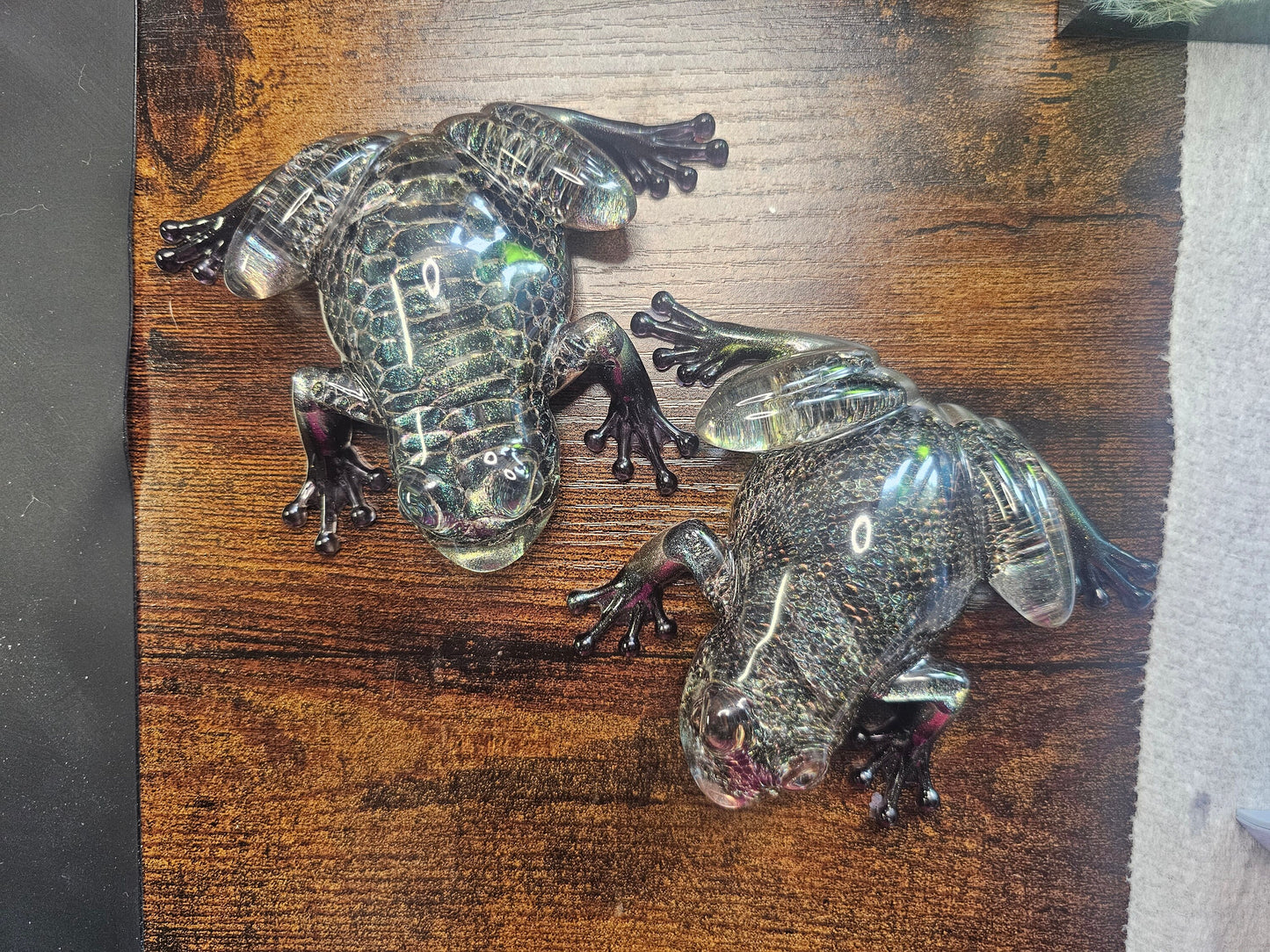 Snake Shed Resin Frog Decor