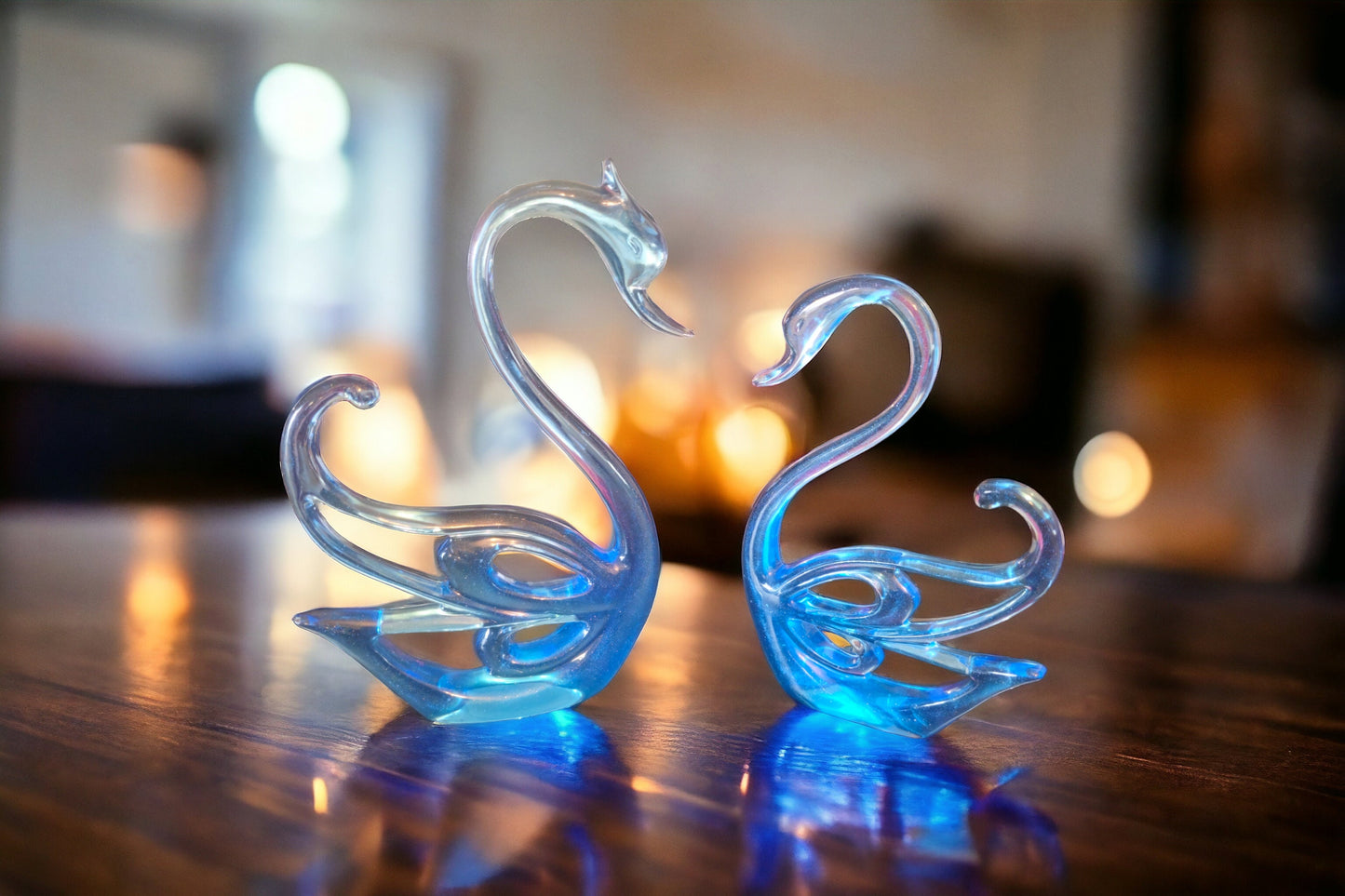 Resin Swans Mantle Piece Table Decor