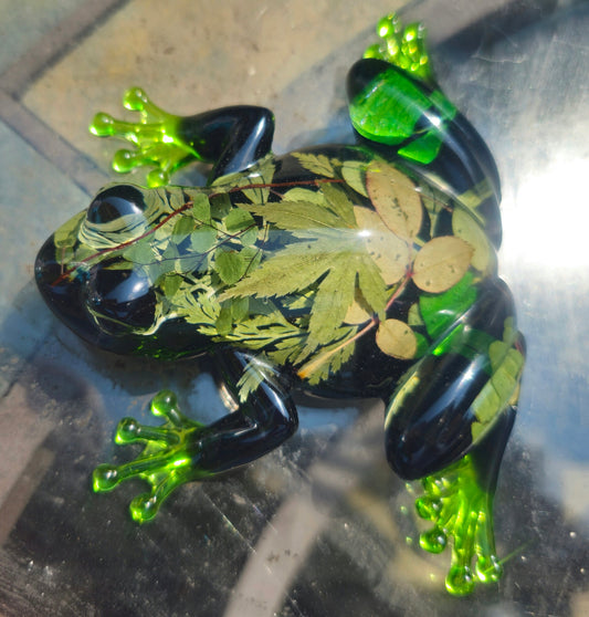 Spring Flower Resin Frog