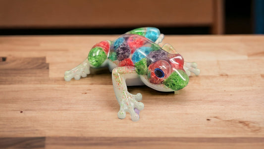 Resin Cereal Frog Decor