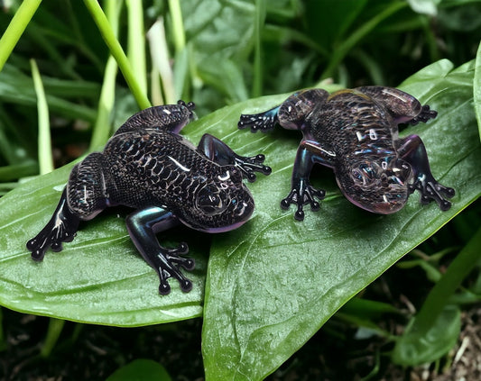Snake Shed Resin Frog Decor